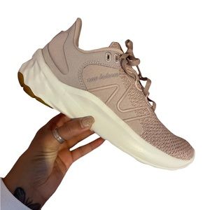 Brand New women’s New Balance Sneakers
